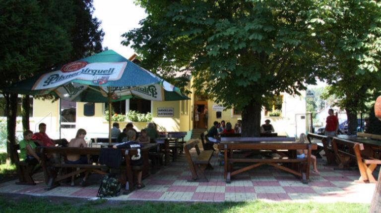 Hotel A Restaurace Na Spici Kyselka  Exteriör bild